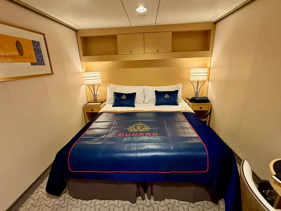 Interior stateroom on the Queen Mary 2