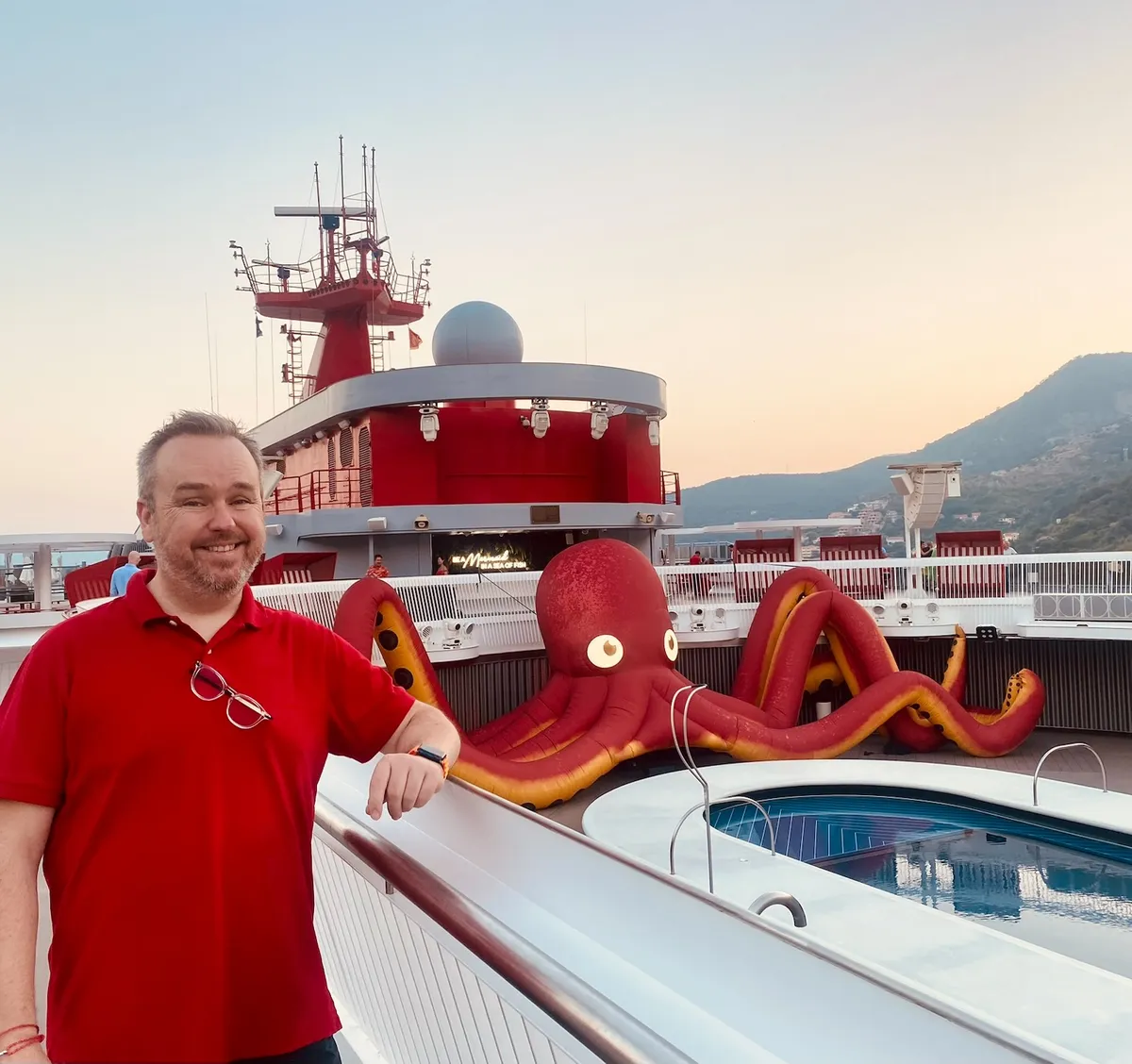 What's the Vibe on Scarlet Lady? Who Sails and What to Expect