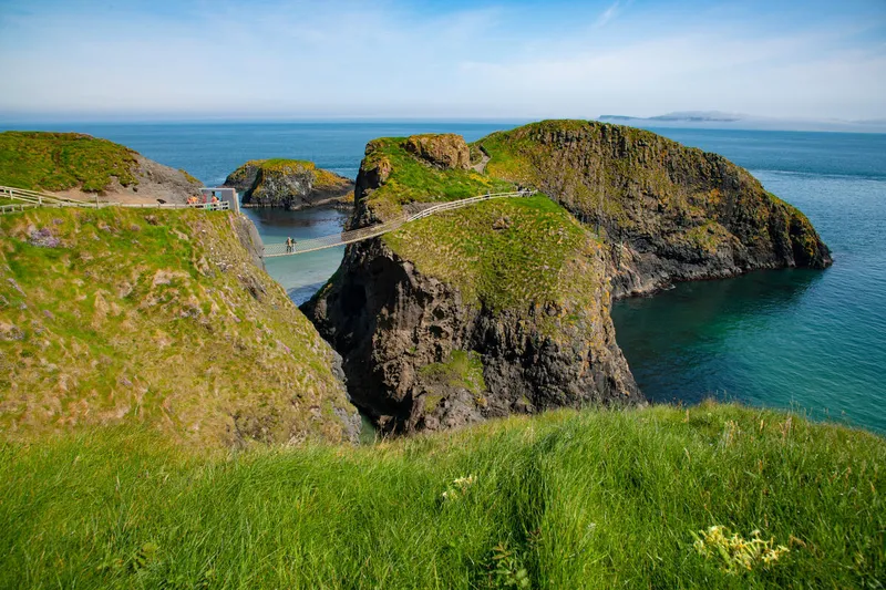 Carrick-a-Rede rope bridge, County Antrim. Photo: Chris Hill Photographic / Copyright: Tourism Ireland