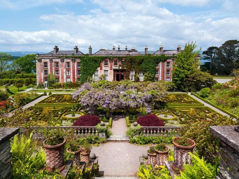 Bantry House and Gardens, County Cork. Photo: Chris Hill / Copyright: Tourism Ireland
