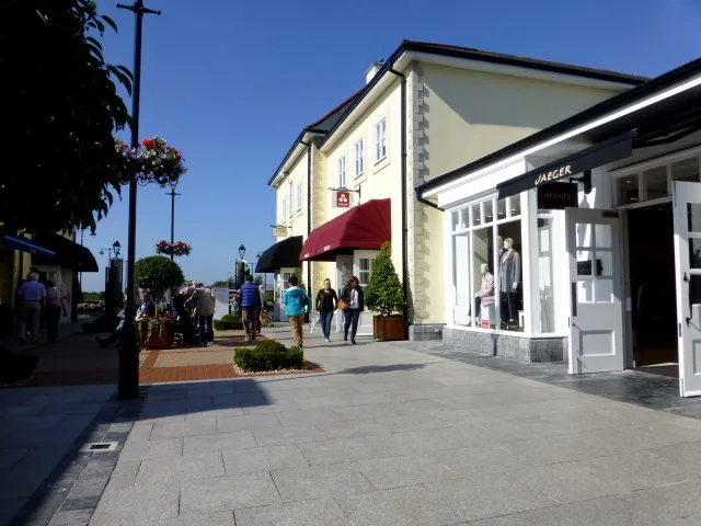 Kildare Village Shopping Outlet. Photo: Kenneth Allen, CC BY-SA 2.0, via Wikimedia Commons