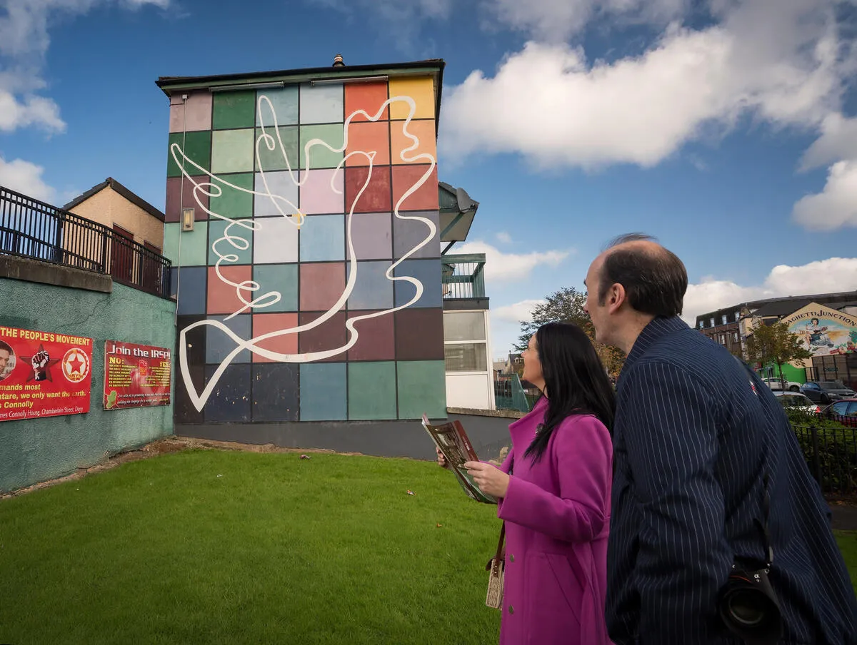 Bogside History Tours near the murals, Derry - Photo courtesy of Visit Derry