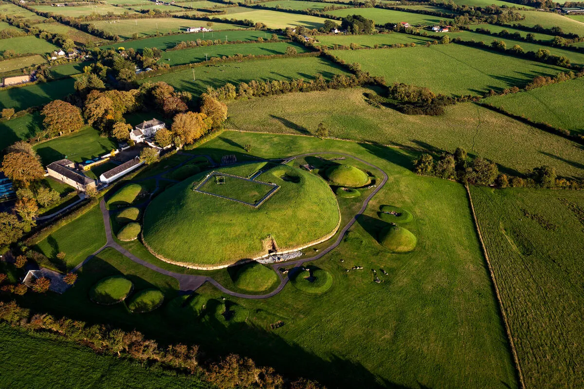 Knowth passage tomb complex, Boyne Valley, County Meath. Photo: Paul Lindsay