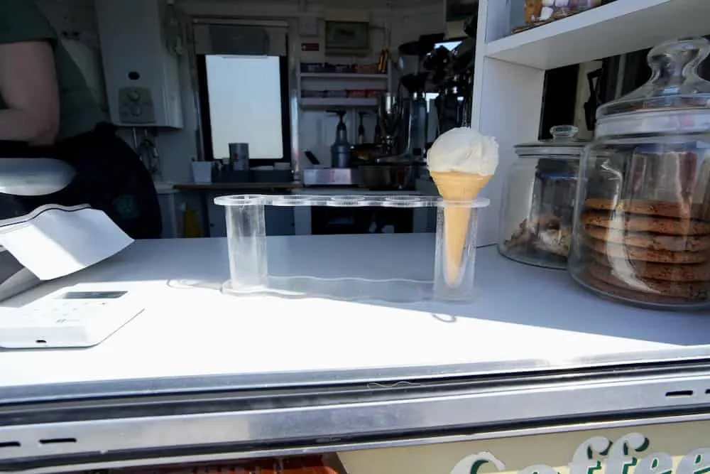 An ice-cream stand at Sliabh Liag