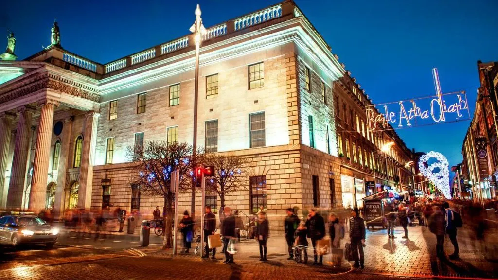 Henry Street at Christmas