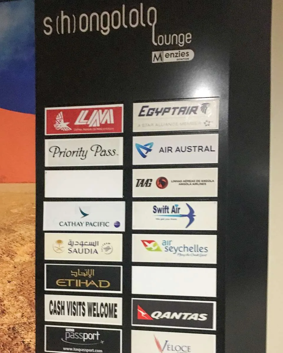 A list of all the airlines that this lounge services. 