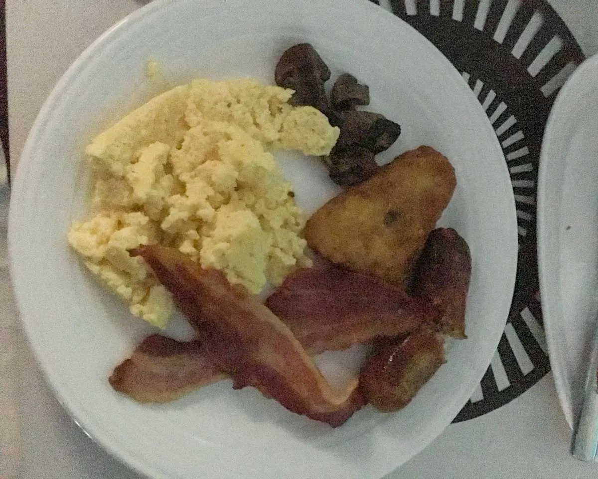 A cooked breakfast served in Upper Class 