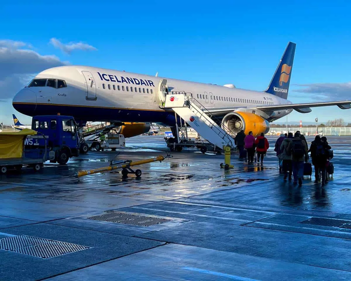 Review: Icelandair in Economy from Dublin to Keflavik