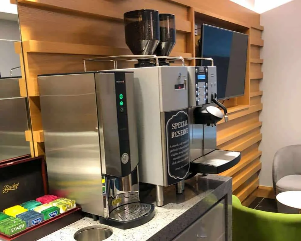 Coffee and tea facilities at Aer Lingus Revival Lounge 