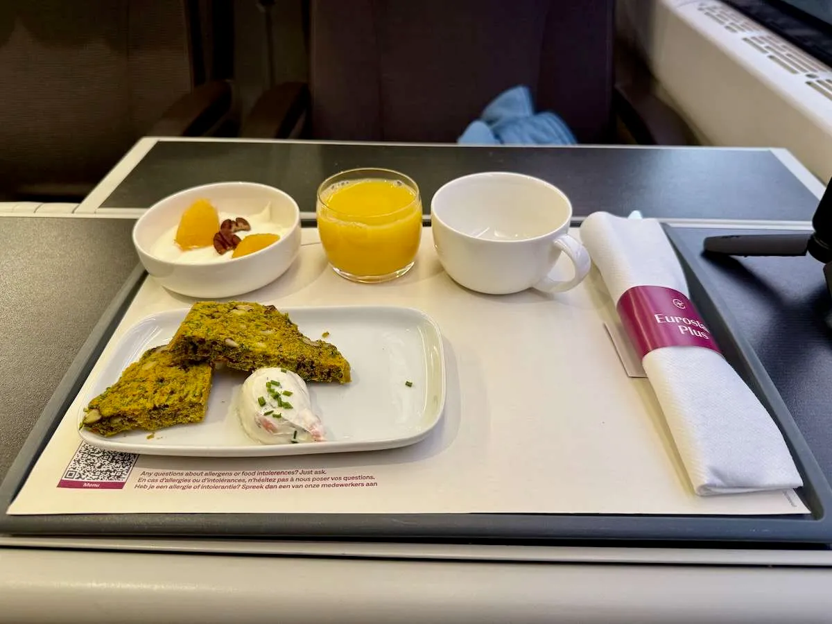 Breakfast of yoghurt, orange juice and bread on Eurostar Plus