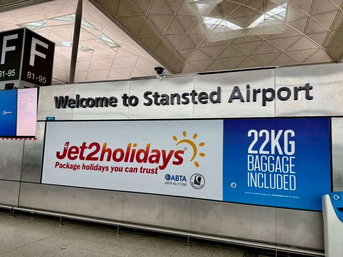 the welcome sign at London Stansted Airport