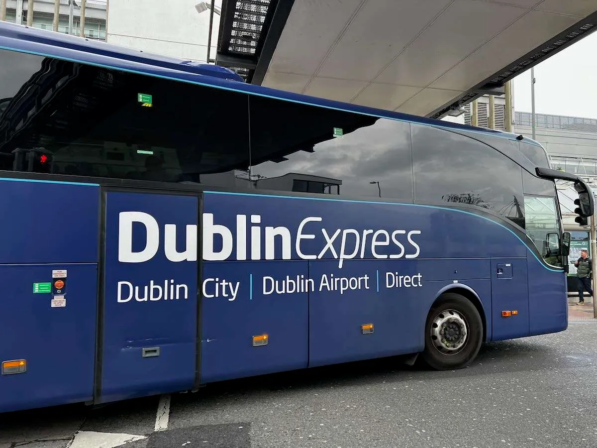 Dublin Express bus