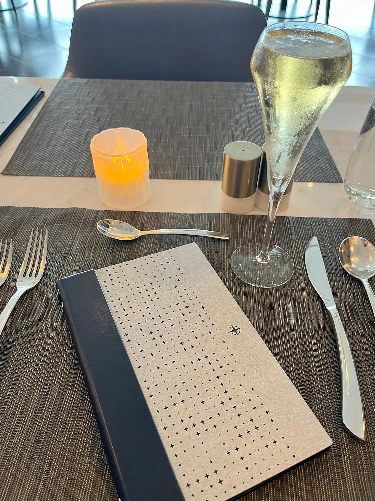 Food and drinks at the United Polaris Lounge Newark EWR