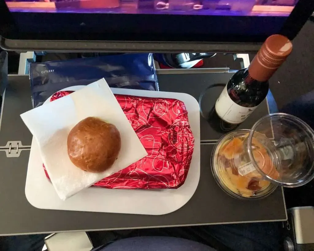 Qantas QF10 economy main course dinner - Guinness beef stew with vegetables