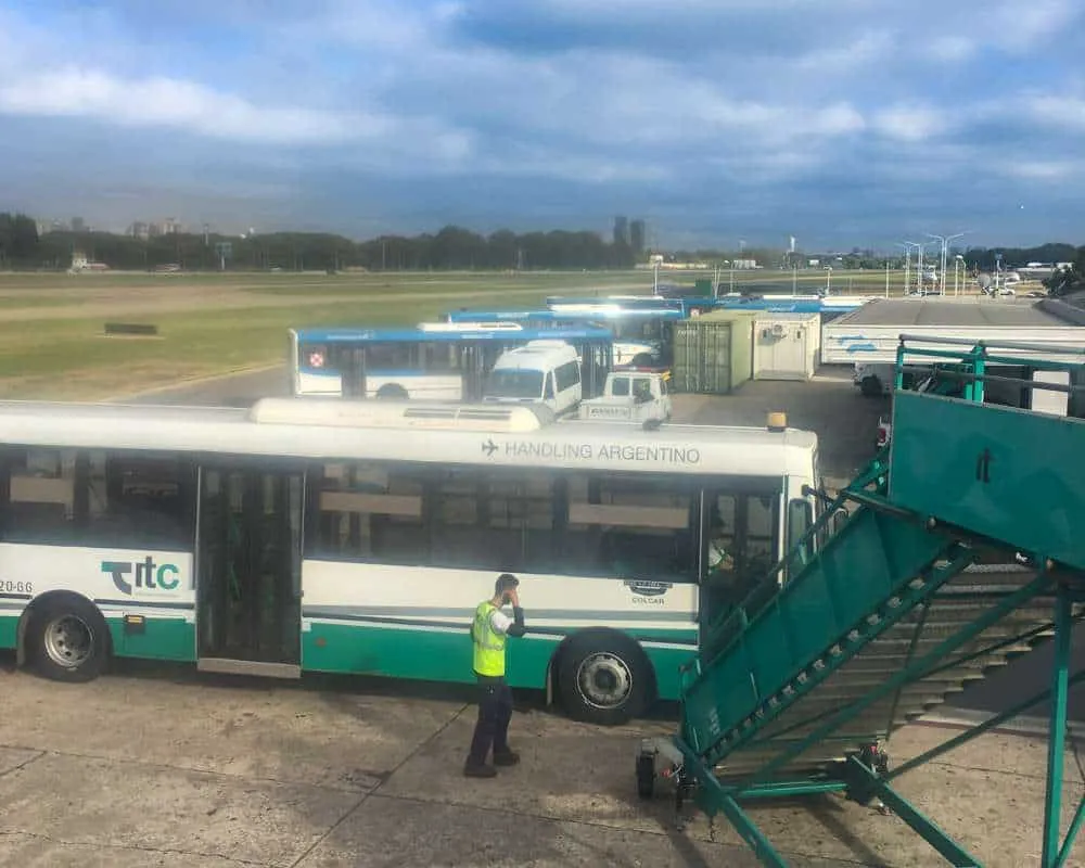 Bus from plane to AEP terminal