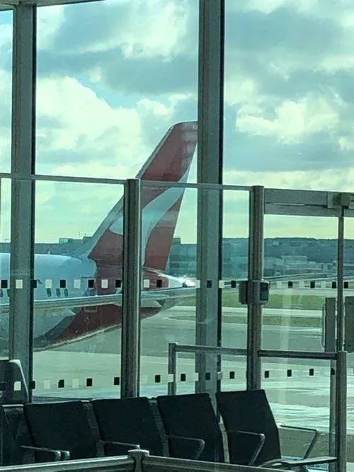 Qantas QF10 Boeing 787-9 Dreamliner economy class cabin interior