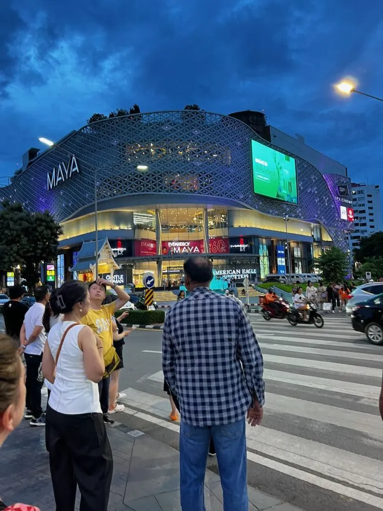 Chiang Mai Maya Mall at dusk